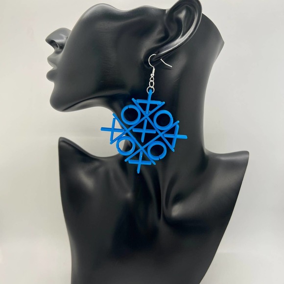 Tic Tac Toe Game Earrings - Game Night Earrings - Toy Earrings - Picture 7 of 7